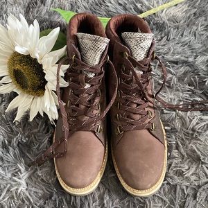 TOMS Women's Mesa Boots Waterproof Forest Brown